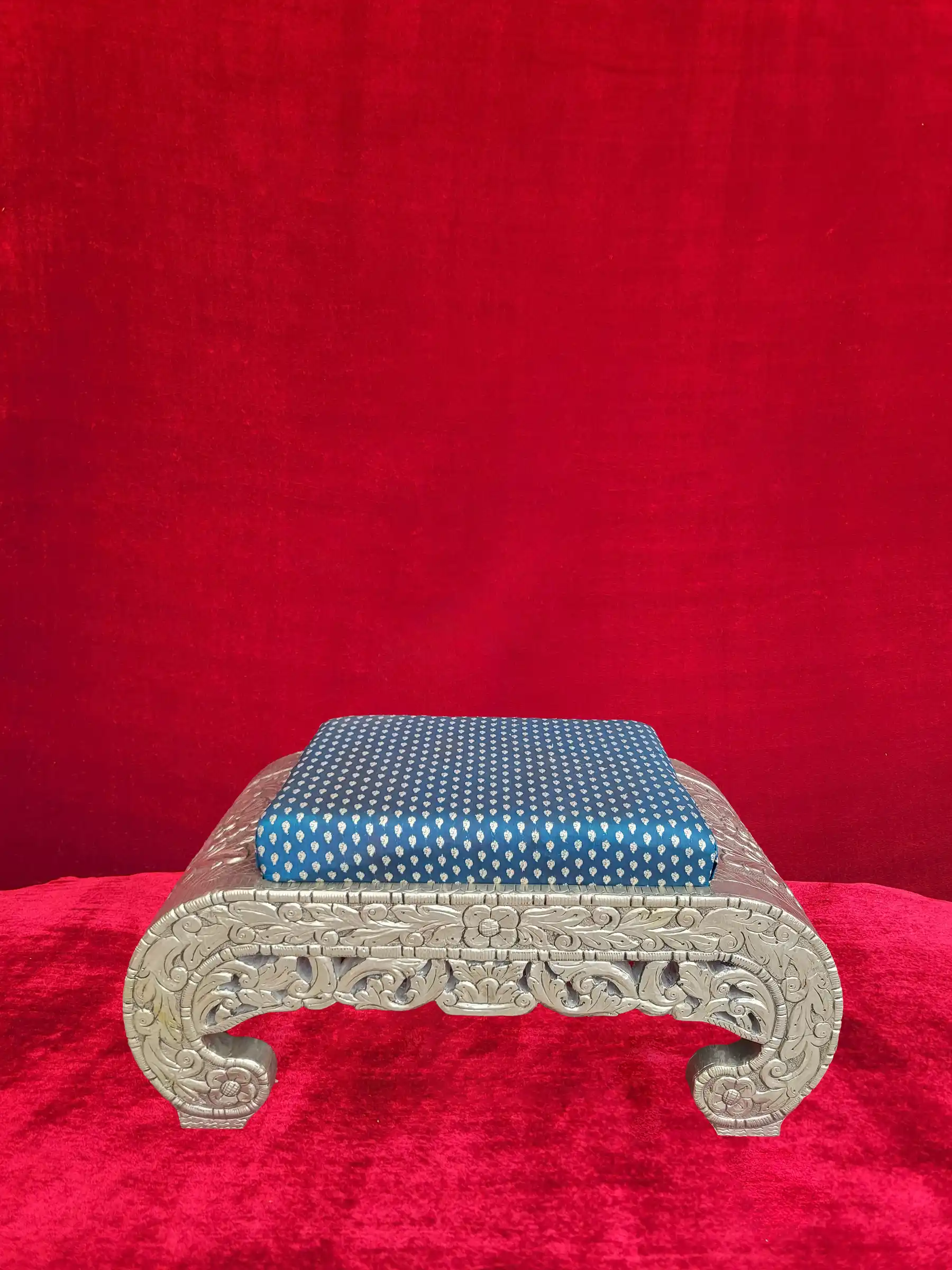 Silver Cushioned Bajot